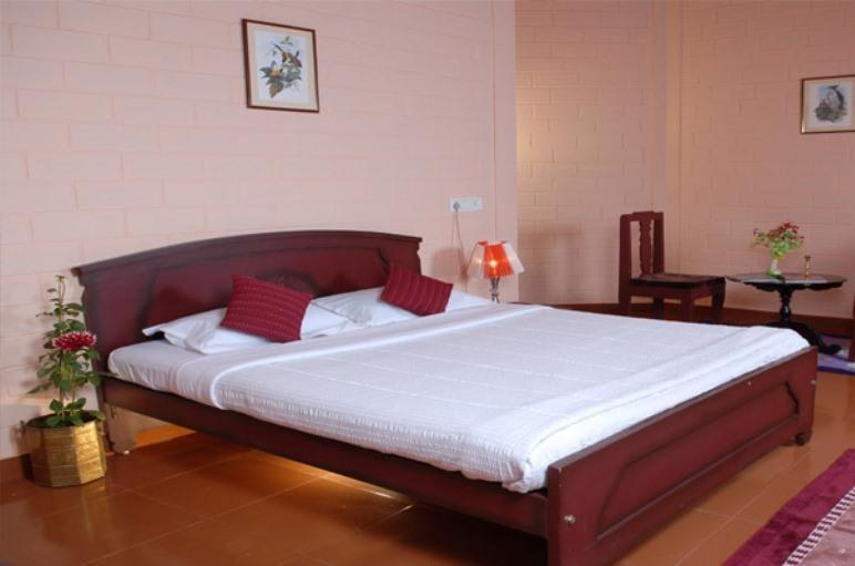 Sunbird Garden Resort Krishnagiri Room photo